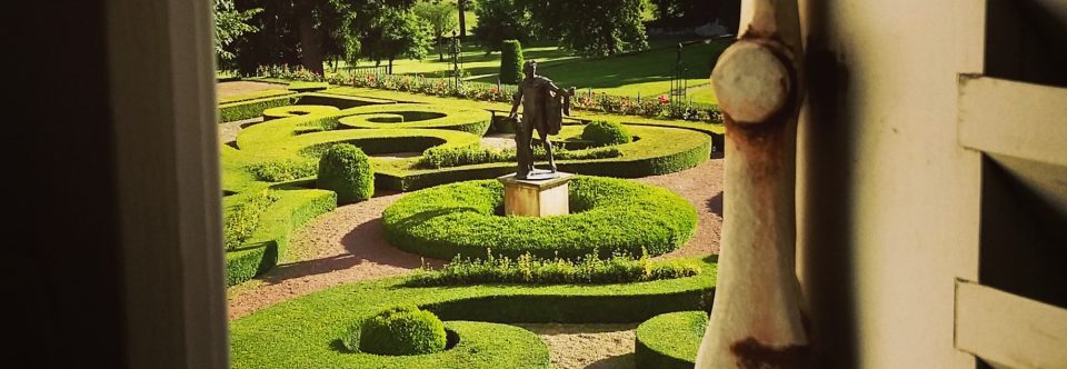 Les jardins et dépendances